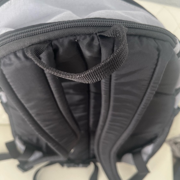 . Dakine Wonder Pink Spruce Gray Board Carrier Backpack - Picture 5 of 8